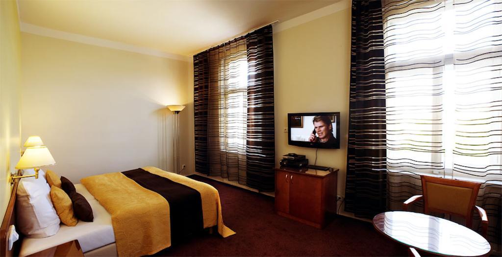 Hotel Andel Praha Bagian luar foto